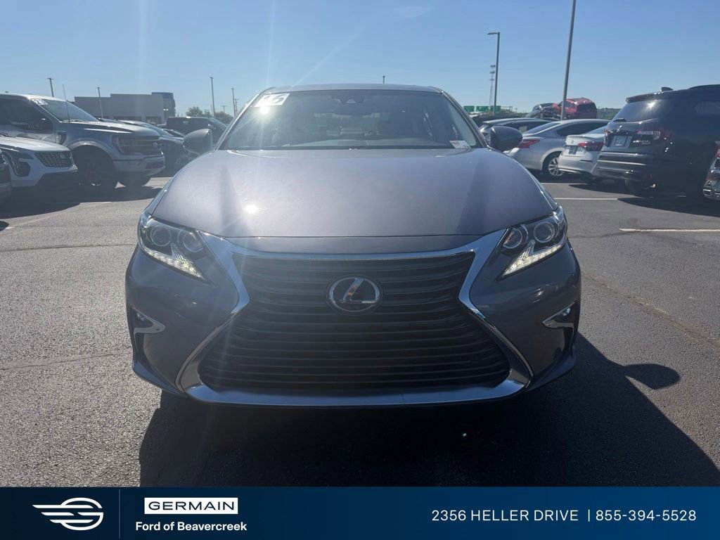 Used 2016 Lexus ES 350 w/ Luxury Package w/Wood Trim FWD image 4
