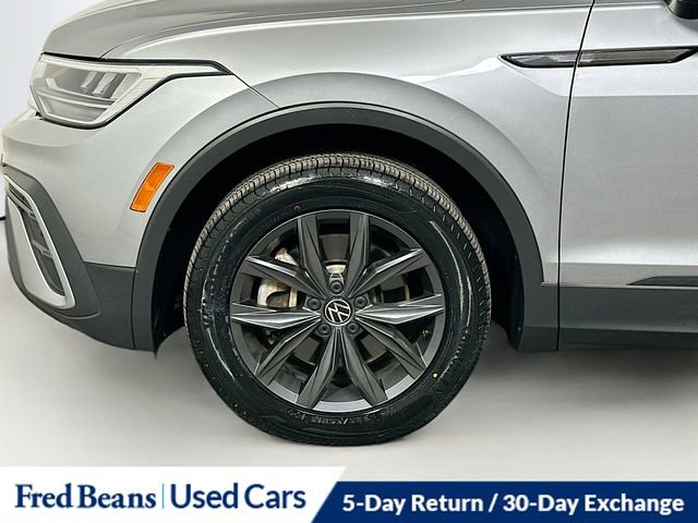 Used 2022 Volkswagen Tiguan SE image 31