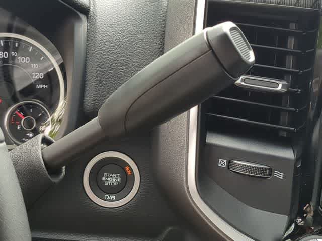 New 2026 RAM 3500 Big Horn AWD/4WD image 33