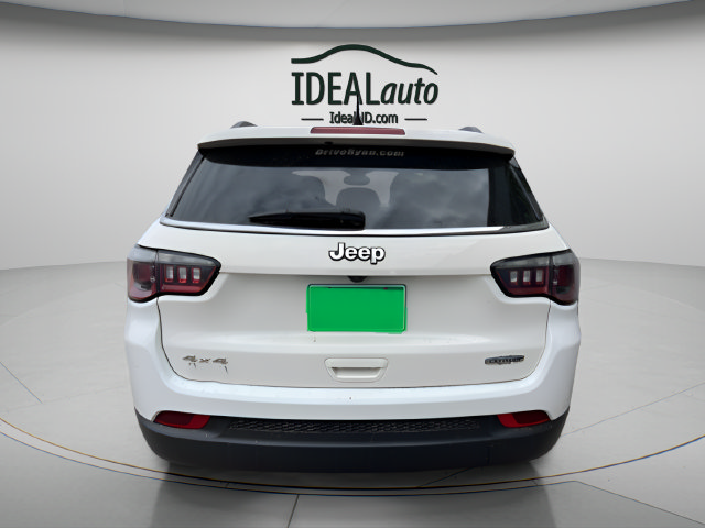 Used 2019 Jeep Compass Latitude AWD/4WD image 3