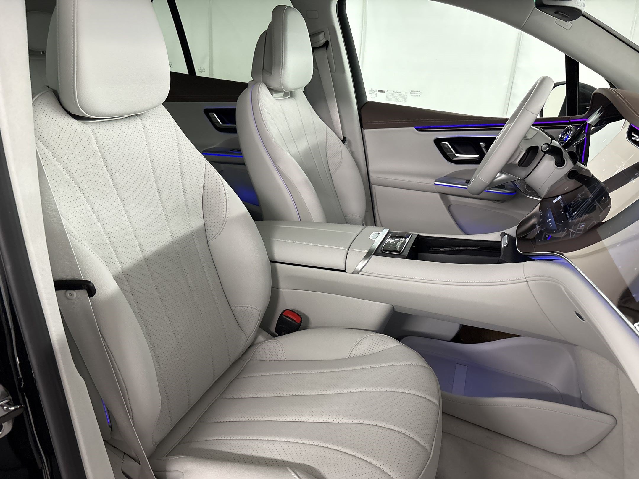 New 2026 Mercedes-Benz EQE 320 4MATIC SUV image 30
