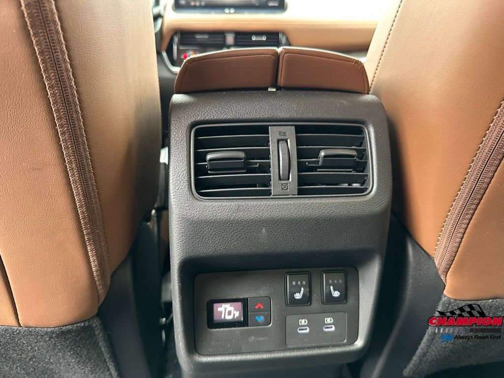 Used 2024 Nissan Rogue Platinum w/ Platinum Premium Package image 29