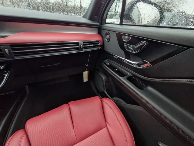 New 2025 Lincoln Corsair Reserve w/ Equipment Group 202A image 15