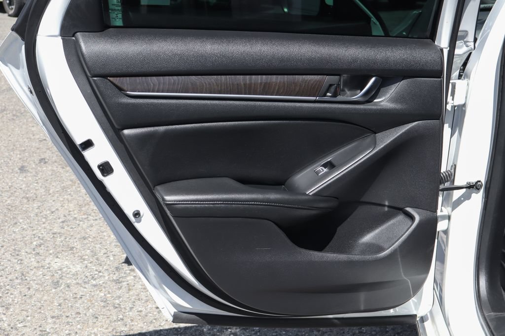 Used 2020 Honda Accord EX-L image 36