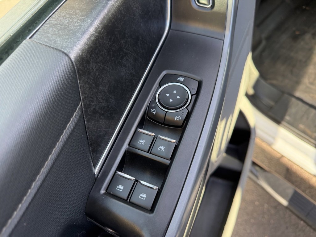 Used 2022 Ford F150 XLT w/ Equipment Group 301A Mid image 12