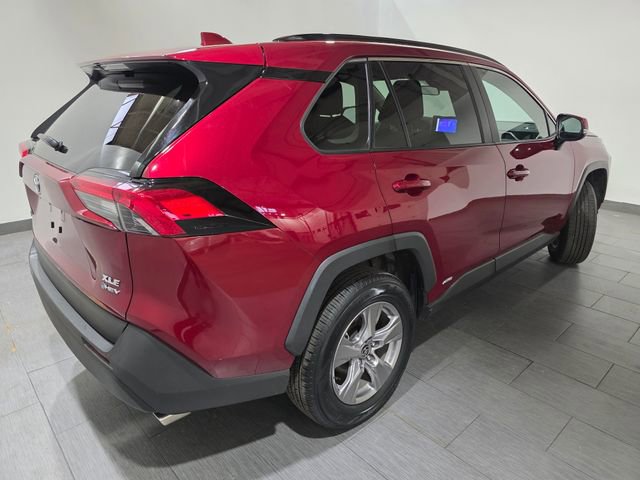 Used 2025 Toyota RAV4 XLE AWD/4WD image 5