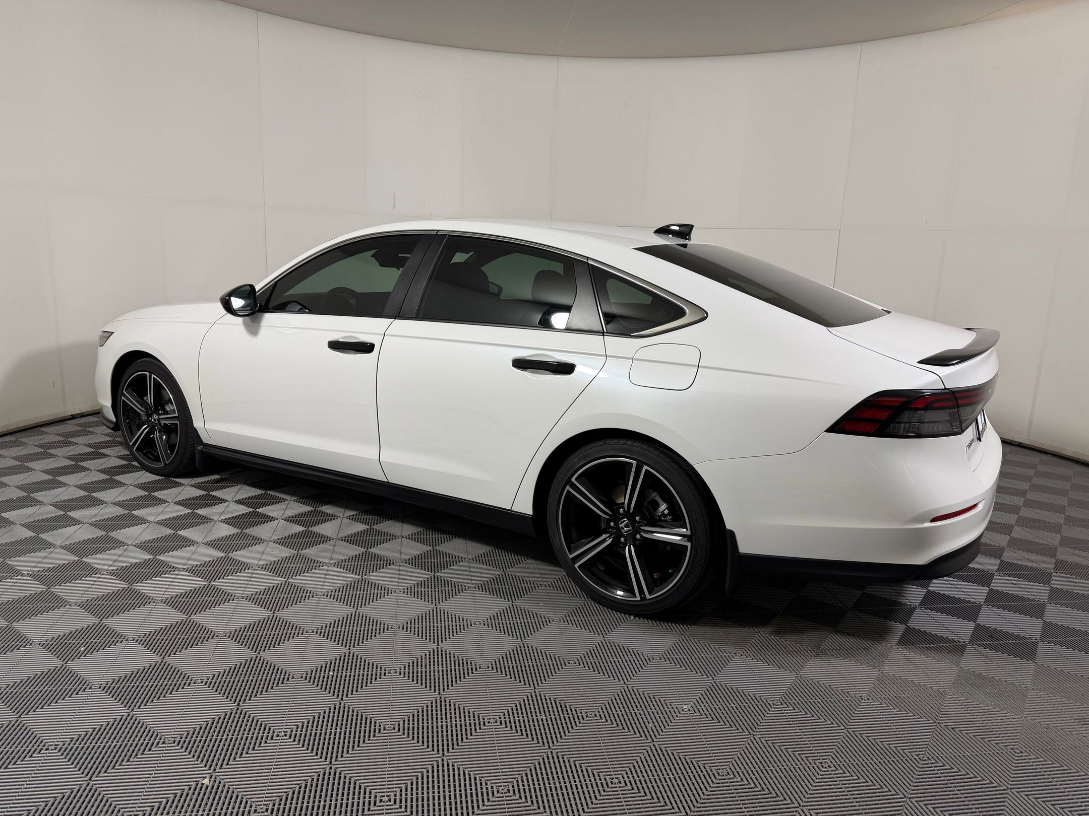 Certified 2025 Honda Accord Sport image 21