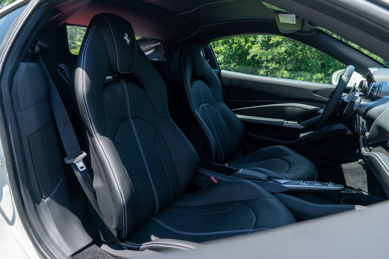 Used 2022 Ferrari F8 Tributo RWD image 53