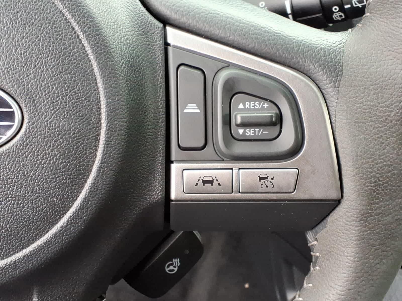 Used 2018 Subaru Forester 2.5i Touring w/ Popular Package #3B AWD/4WD image 18