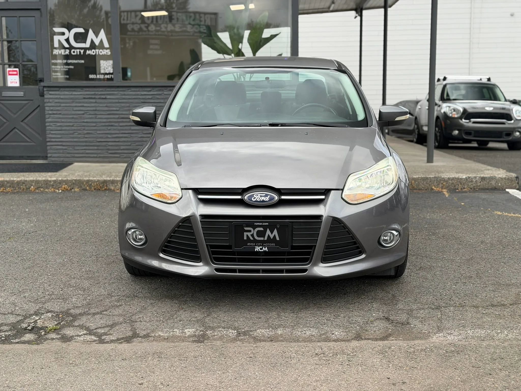 Used 2014 Ford Focus SE w/ SE Sport Package image 2