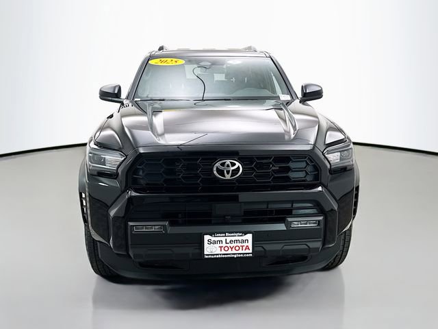 Used 2025 Toyota 4Runner TRD Off-Road image 2