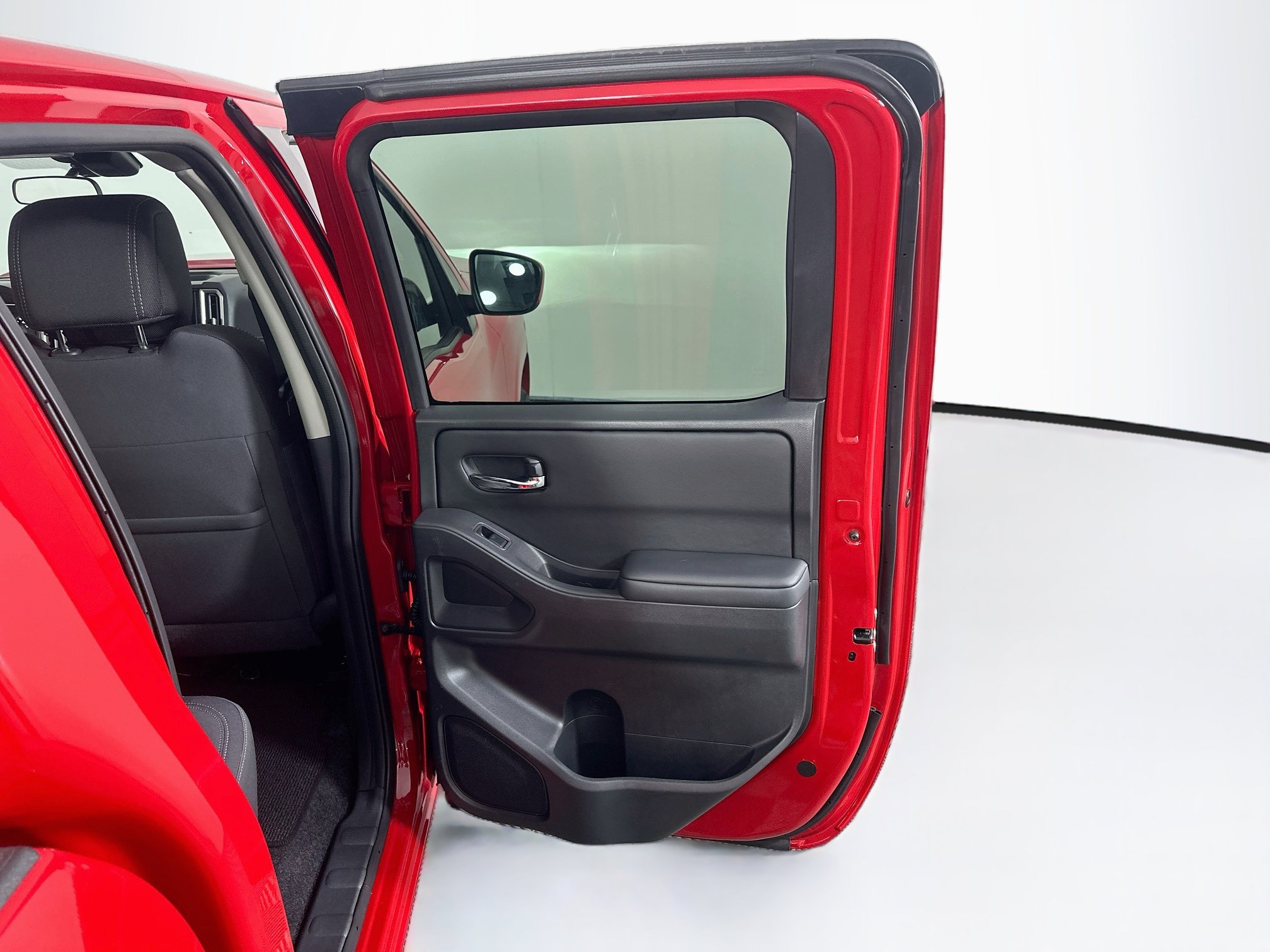 Used 2026 Nissan Frontier SV RWD image 31
