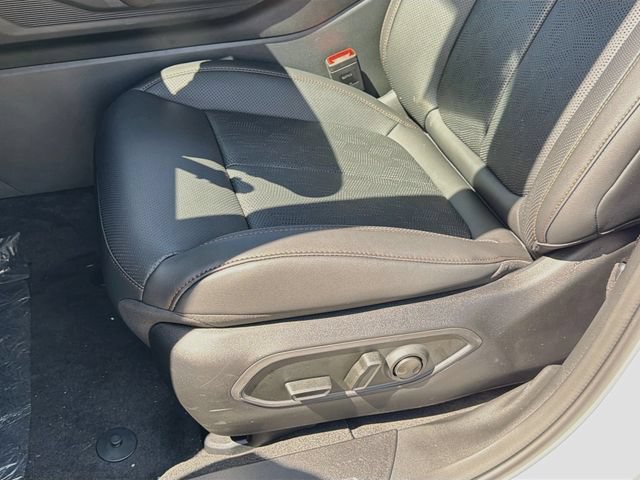 New 2026 Jeep Cherokee Overland w/ Advanced Pro Tech Group AWD/4WD image 21