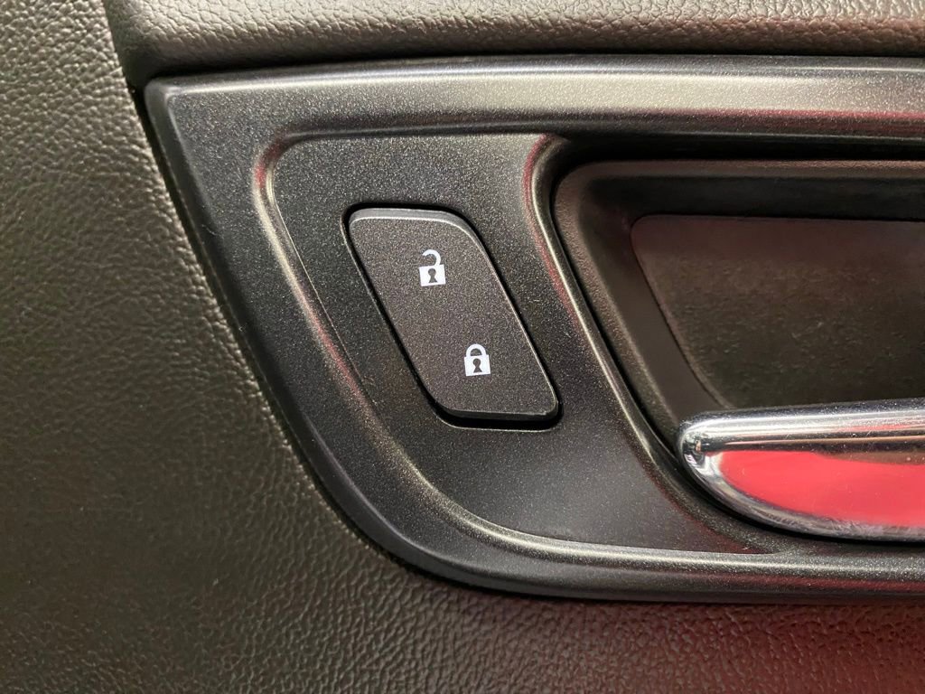 Used 2019 Chevrolet Suburban Premier AWD/4WD image 42