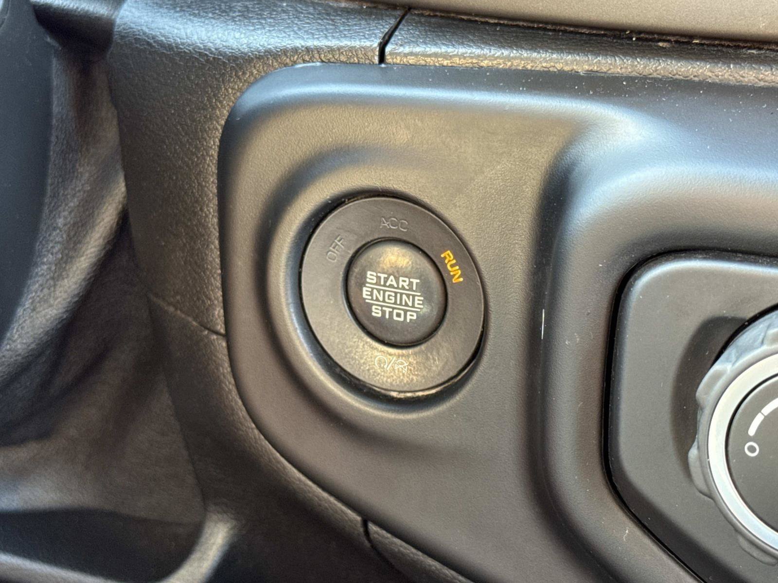 Used 2021 Jeep Wrangler Unlimited Sport AWD/4WD image 14
