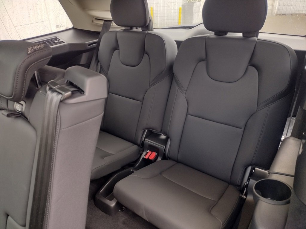 New 2026 Volvo XC90 B6 Plus w/ Protection Package Premier image 15
