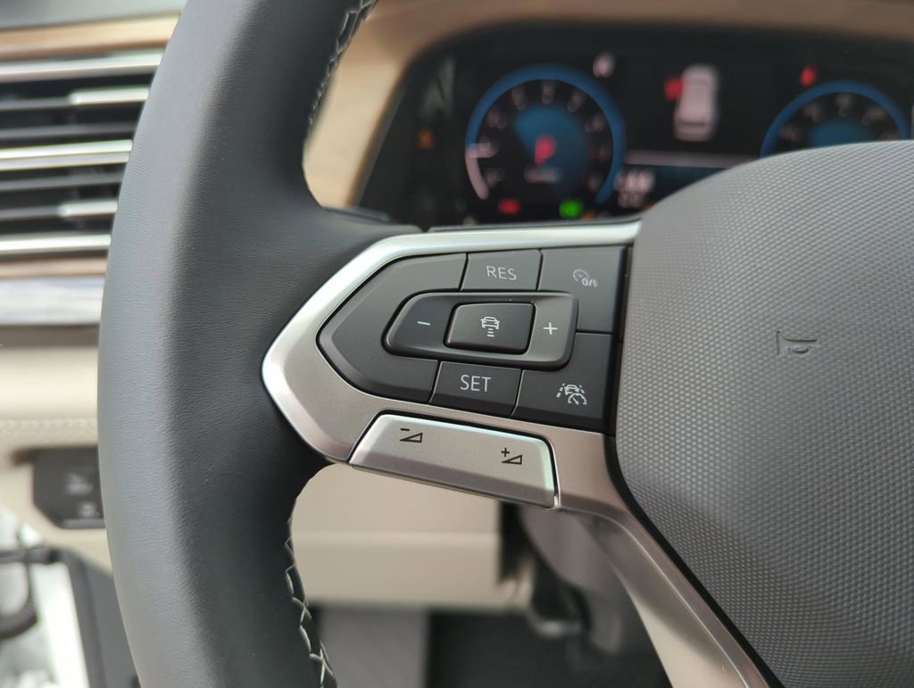 New 2026 Volkswagen Atlas SE image 37