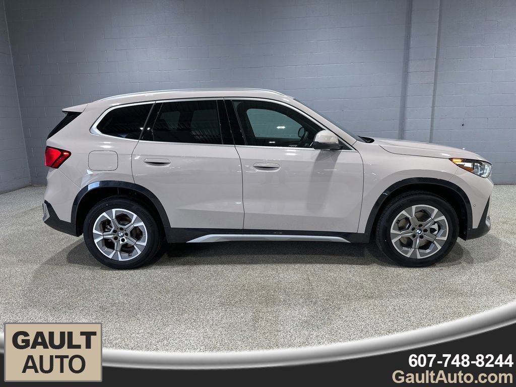 New 2026 BMW X1 xDrive28i w/ Convenience Package image 2