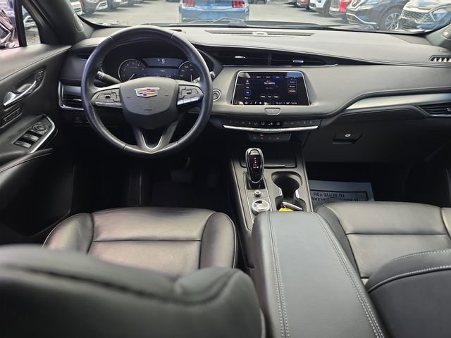 Used 2022 Cadillac XT4 Premium Luxury w/ Enhanced Visibility Package image 15