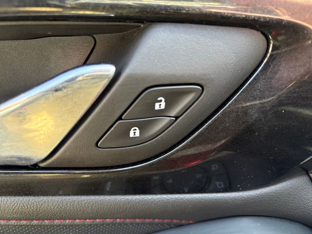 Certified 2023 Chevrolet Traverse RS w/ LPO, Floor Liner Package image 15