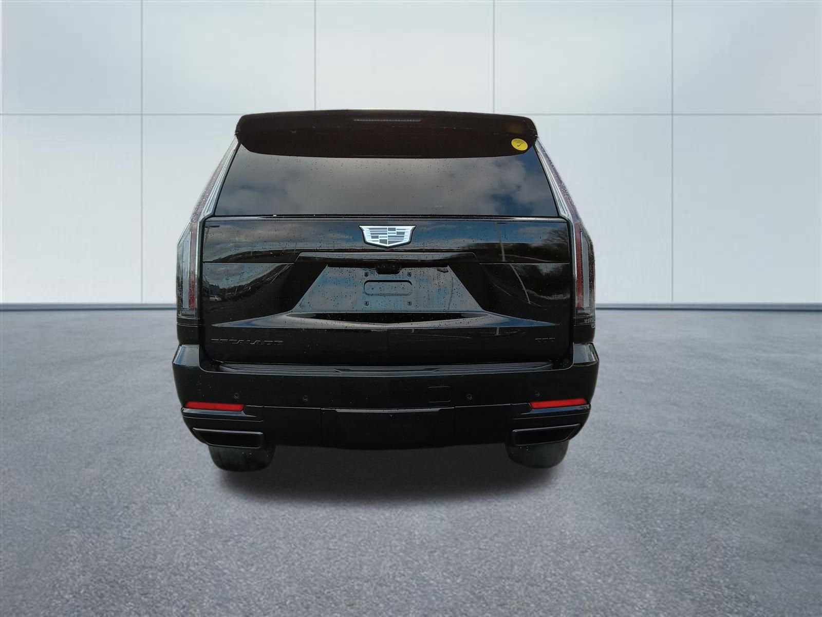 Used 2025 Cadillac Escalade Sport Platinum w/ LPO, ONYX Package image 4