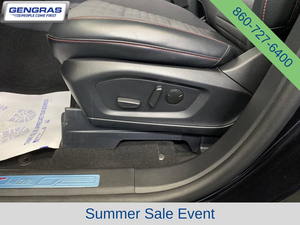 Used 2025 Ford Explorer ST-Line w/ ST-Line Street Pack AWD/4WD image 14