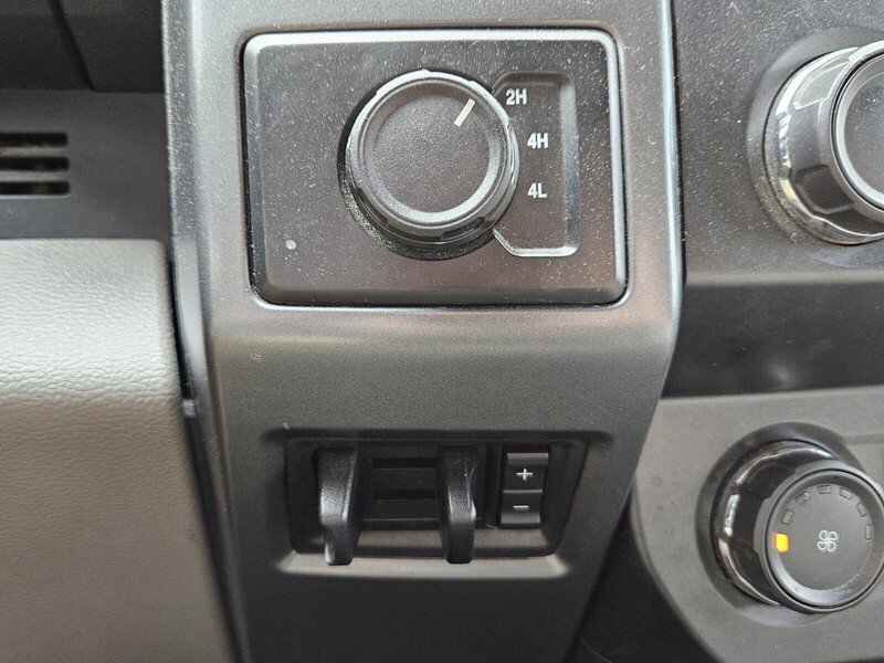 Used 2021 Ford F350 XLT image 19