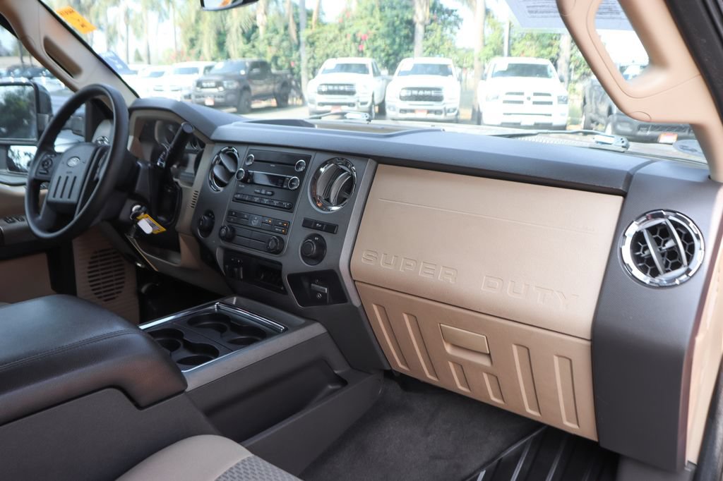 Used 2011 Ford F250 XLT w/ XLT Premium Pkg AWD/4WD image 32