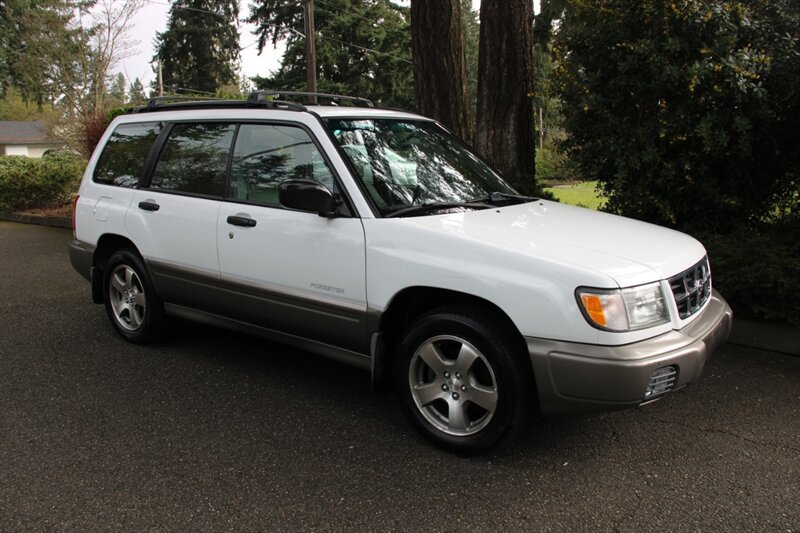 Used 2000 Subaru Forester S image 2