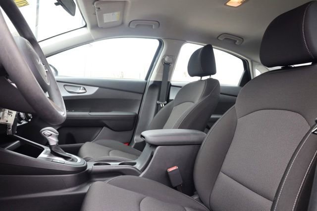 Used 2023 Kia Forte LXS w/ LXS Technology Package image 15