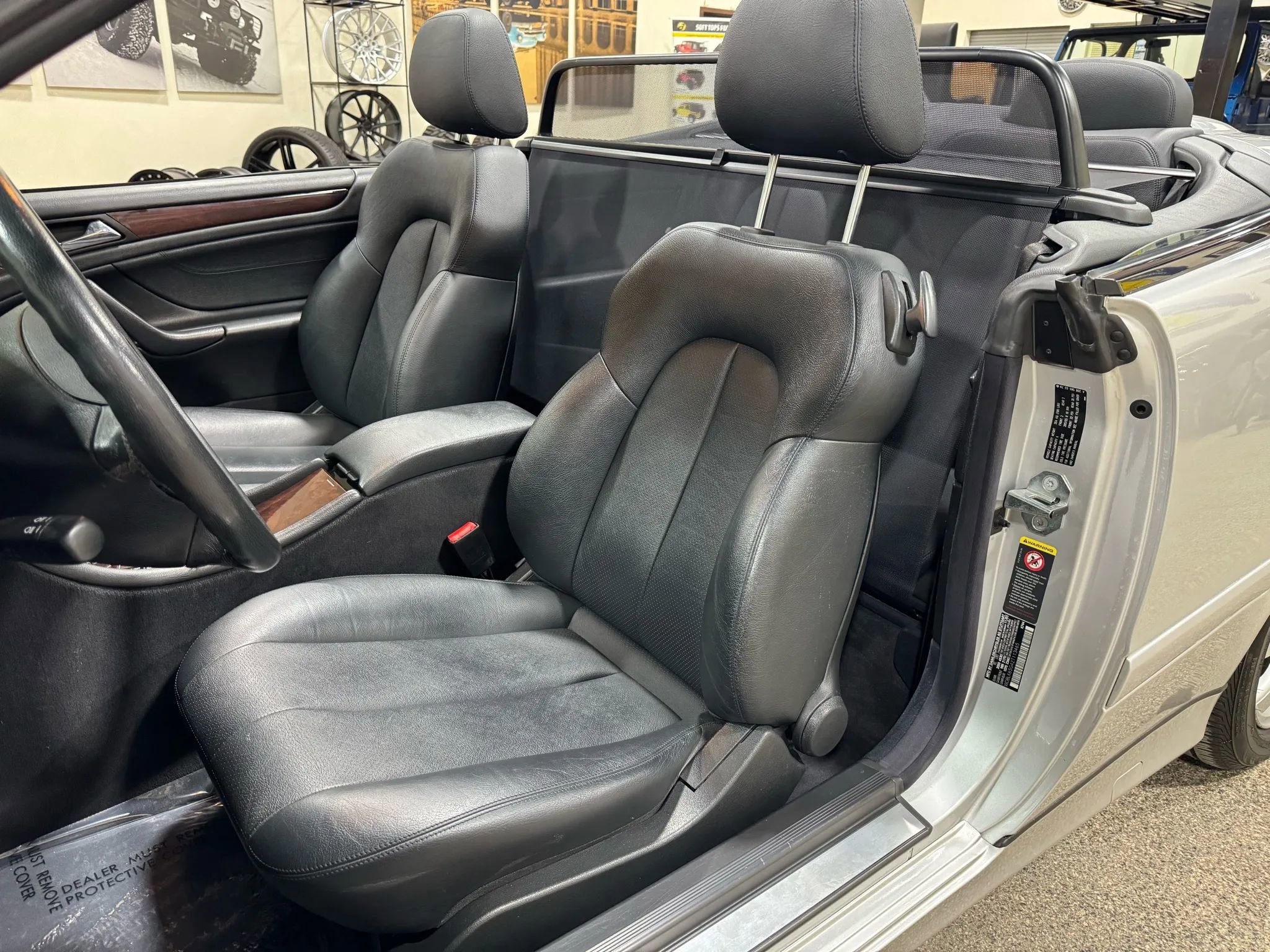 Used 2002 Mercedes-Benz CLK 320 Cabriolet image 43