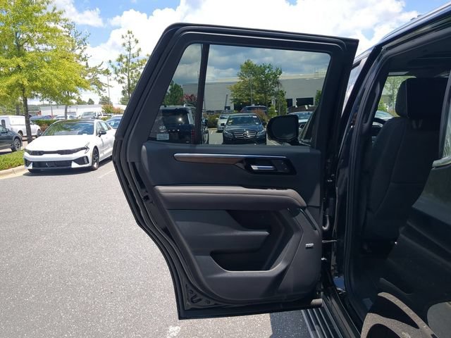 New 2026 Chevrolet Tahoe High Country AWD/4WD image 30