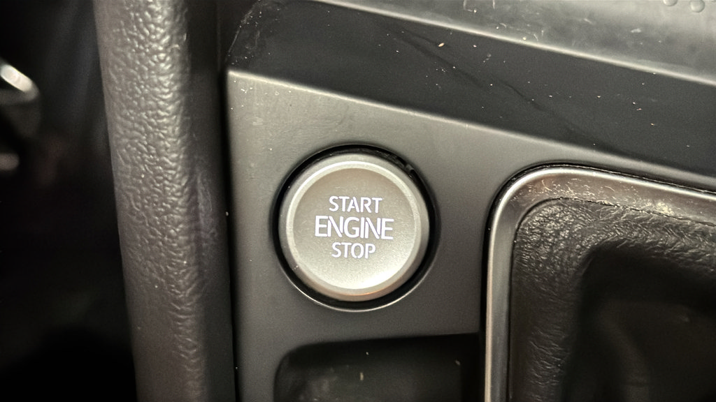 Used 2022 Volkswagen Jetta SE FWD image 22