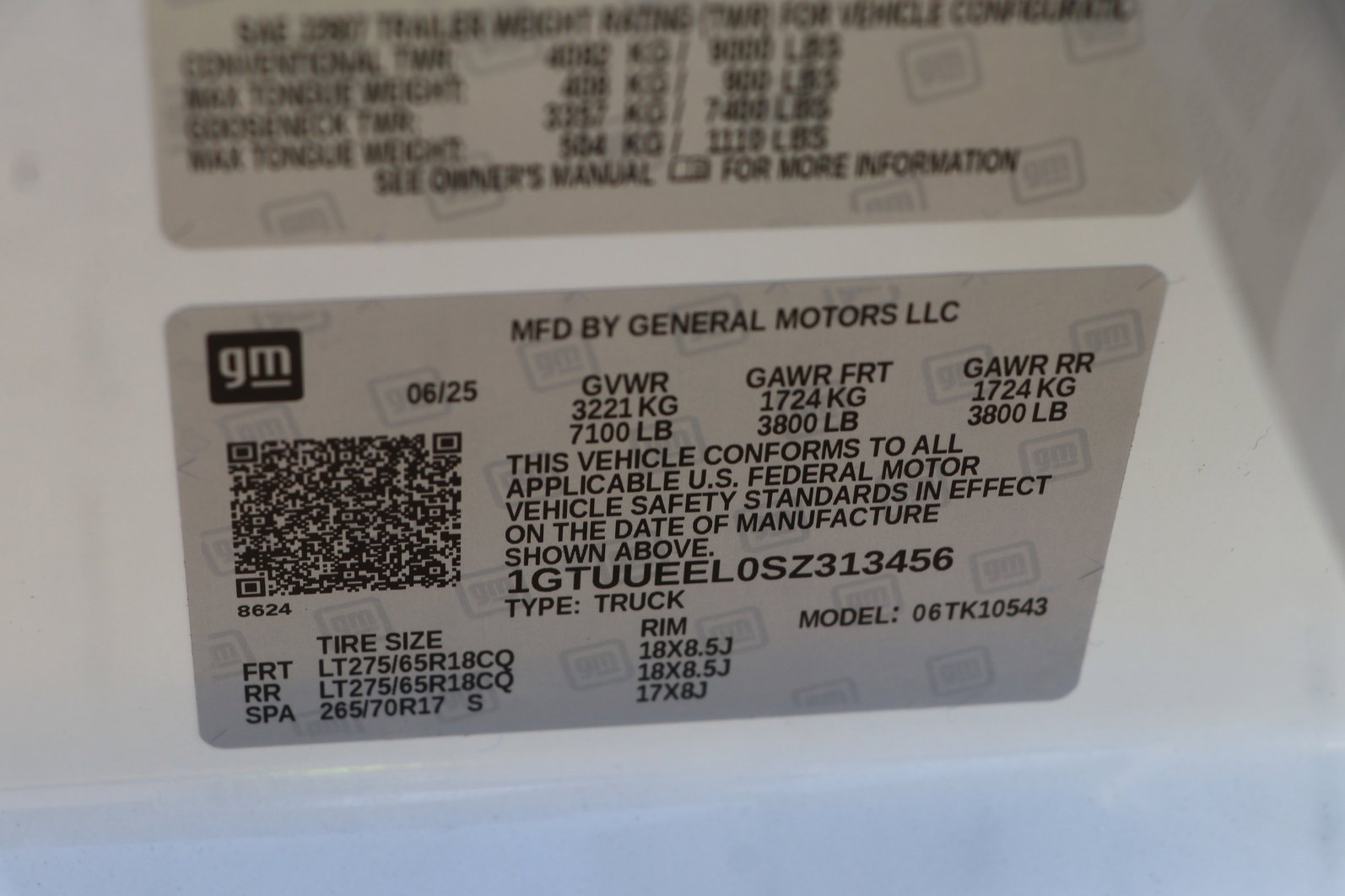 Used 2025 GMC Sierra 1500 AT4 image 36