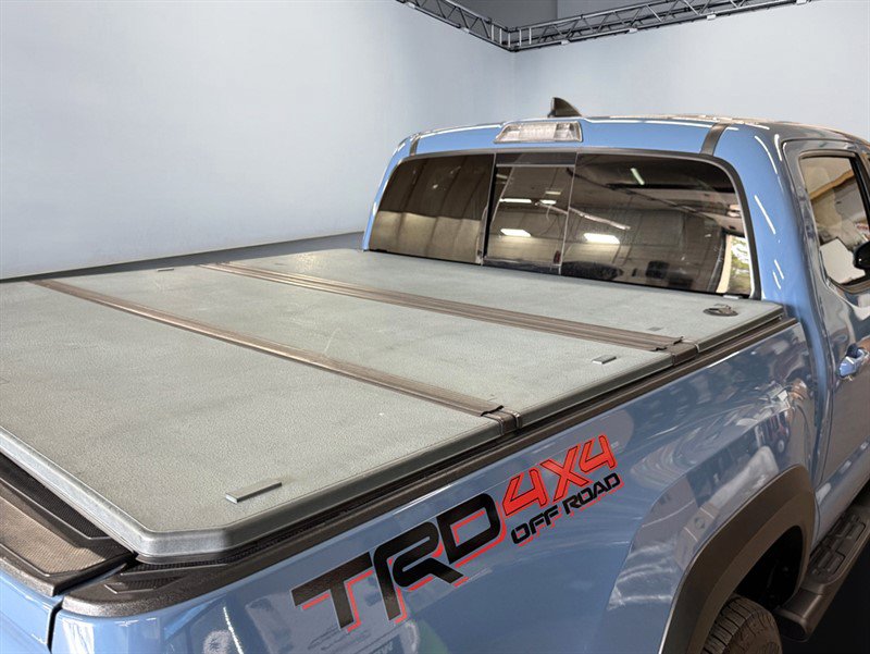 Used 2019 Toyota Tacoma TRD Off-Road AWD/4WD image 8