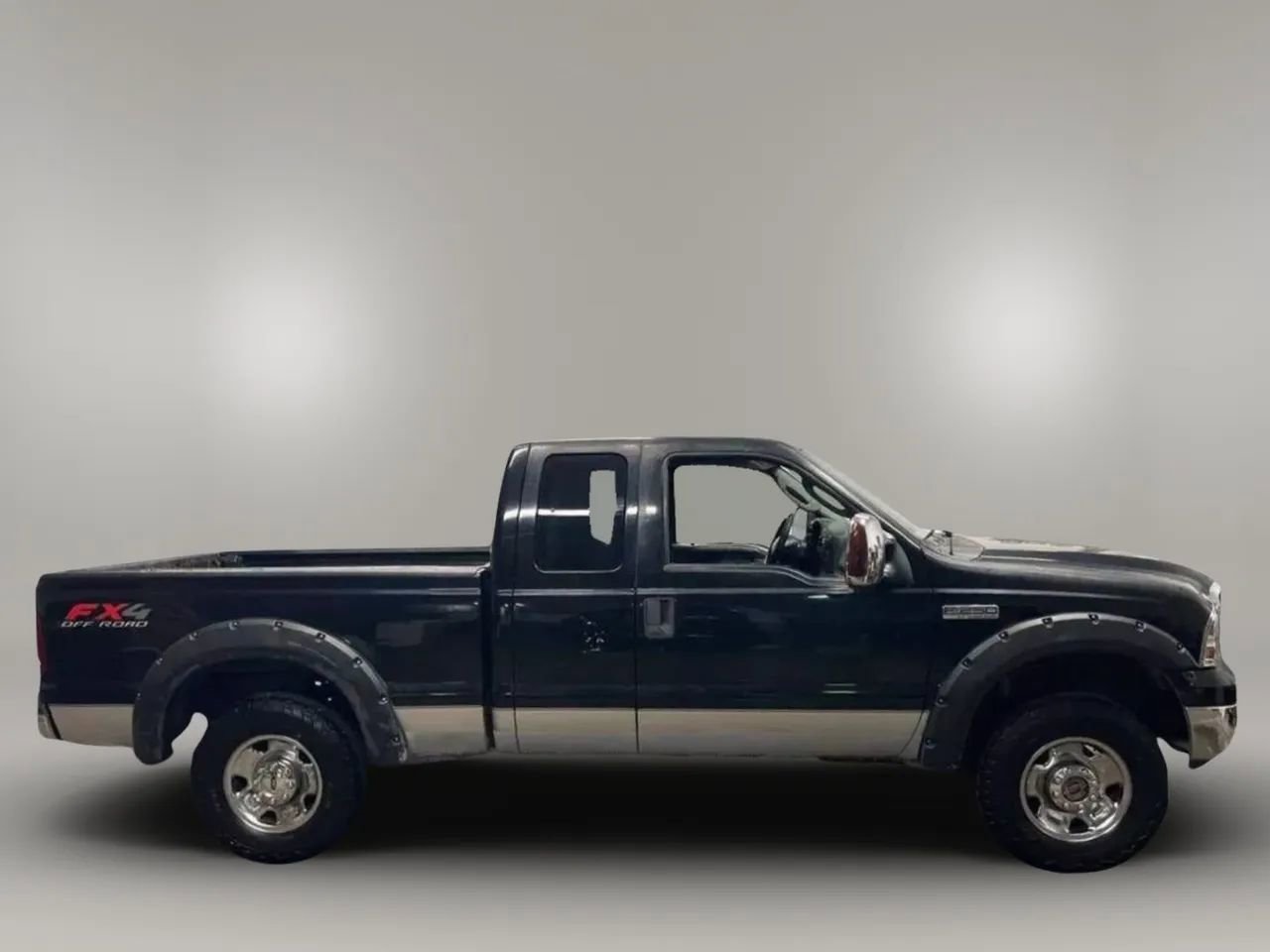 Used 2006 Ford F250 XL image 2