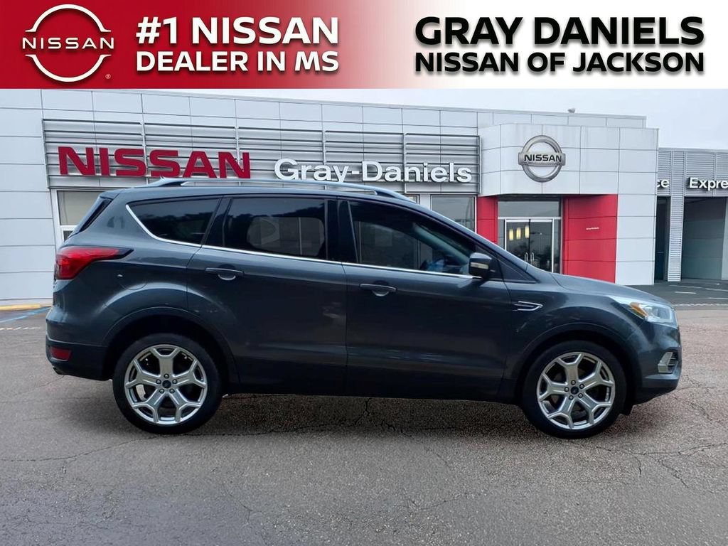Used 2019 Ford Escape Titanium FWD image 2