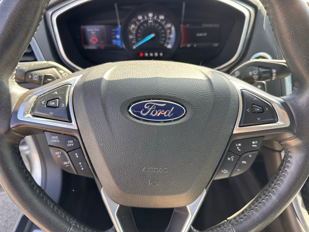 Used 2016 Ford Fusion Titanium image 24