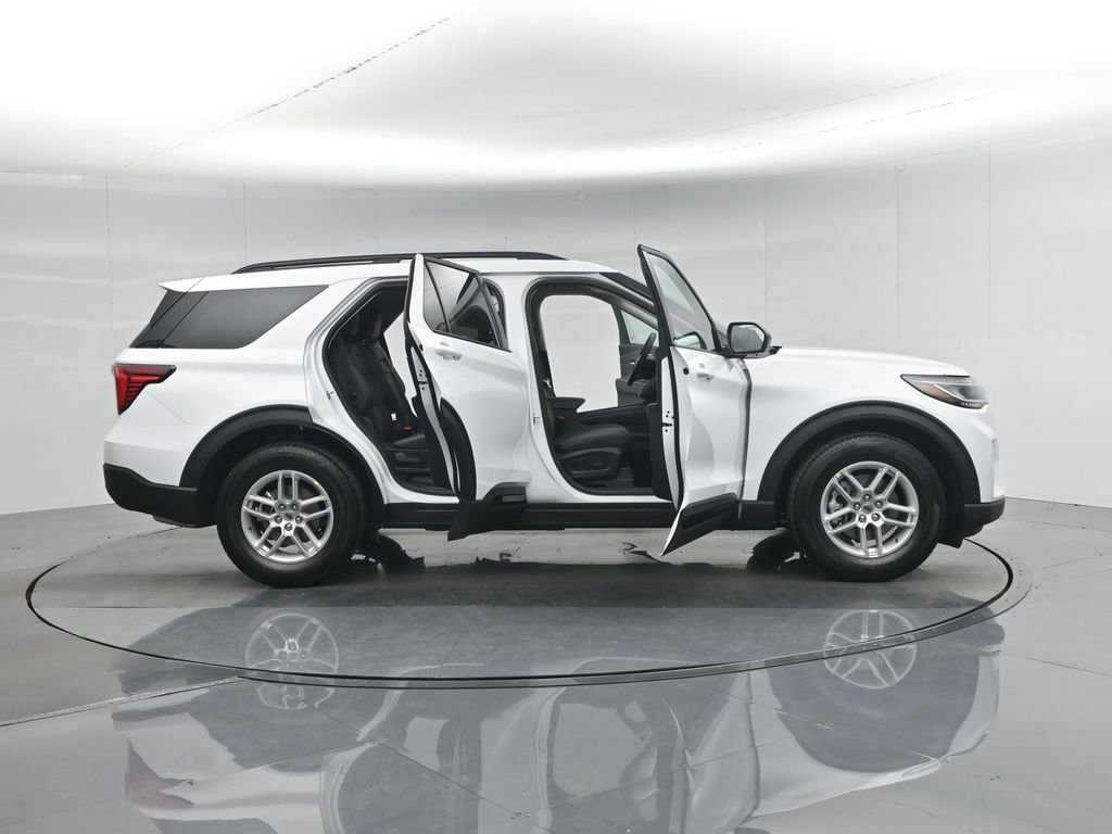 New 2026 Ford Explorer Active RWD image 35