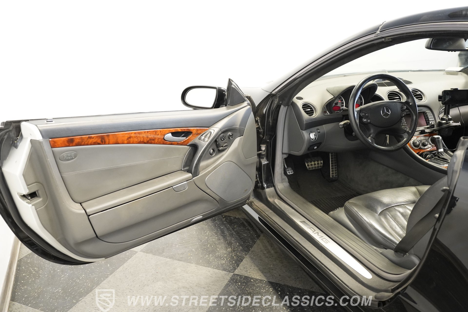 Used 2005 Mercedes-Benz SL 65 AMG image 35