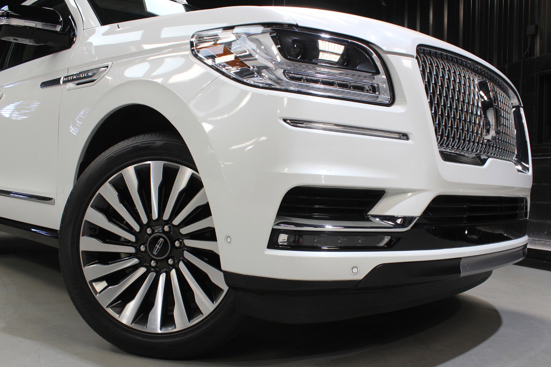 Used 2021 Lincoln Navigator Reserve w/ Luxury Package image 9