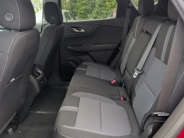 New 2026 Chevrolet Blazer LT w/ Convenience Package FWD image 32