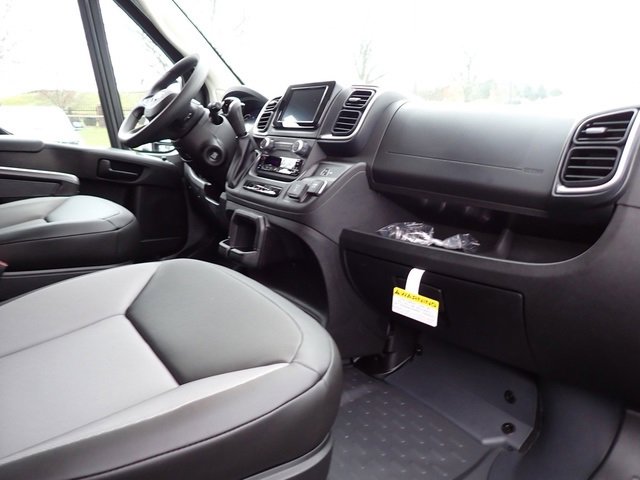 New 2026 RAM ProMaster 2500 w/ Quick Order Package 22G SLT image 12