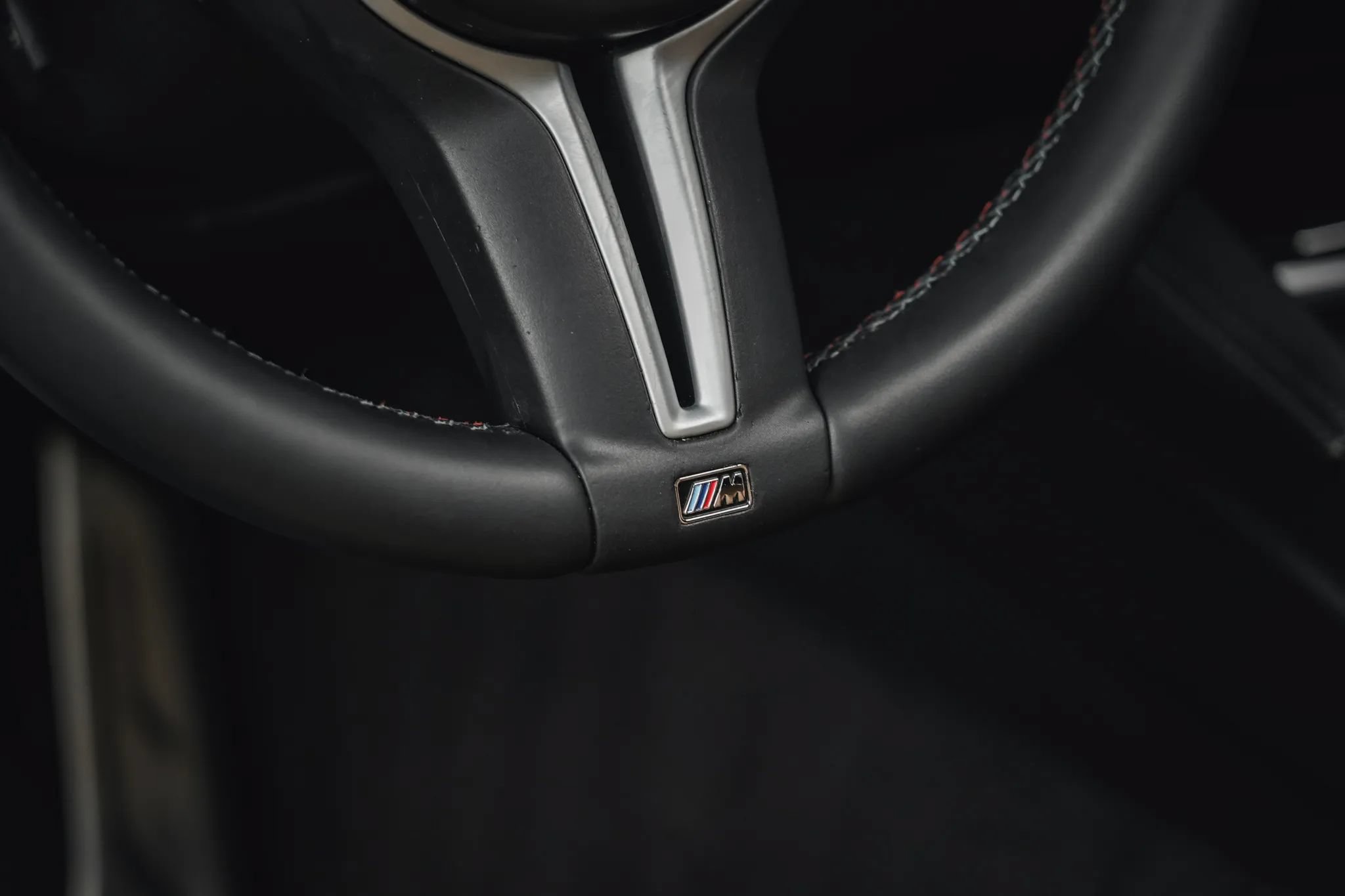 Used 2015 BMW M4 Coupe w/ Executive Package RWD image 39