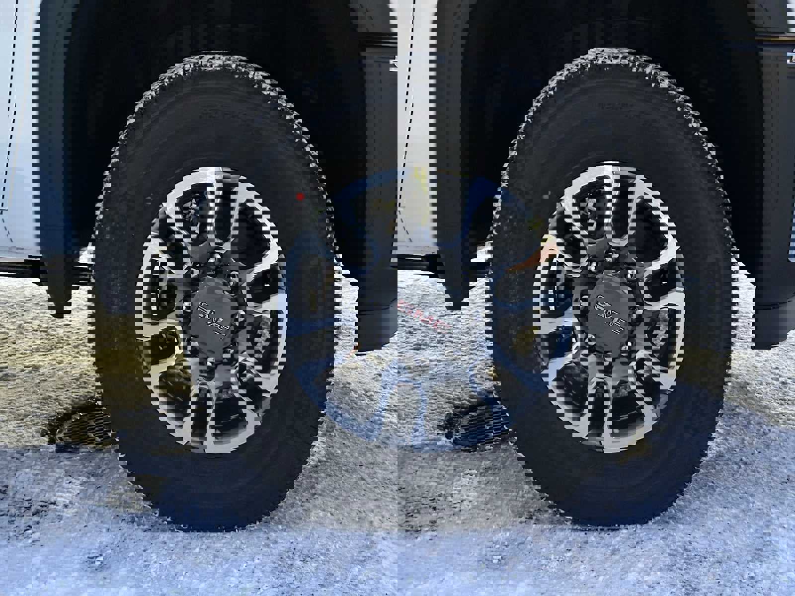 New 2026 GMC Sierra 2500 SLT w/ SLT Convenience Package image 9