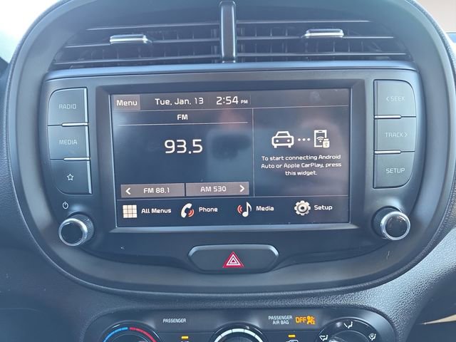 Used 2023 Kia Soul LX w/ Option Group 015 FWD image 24