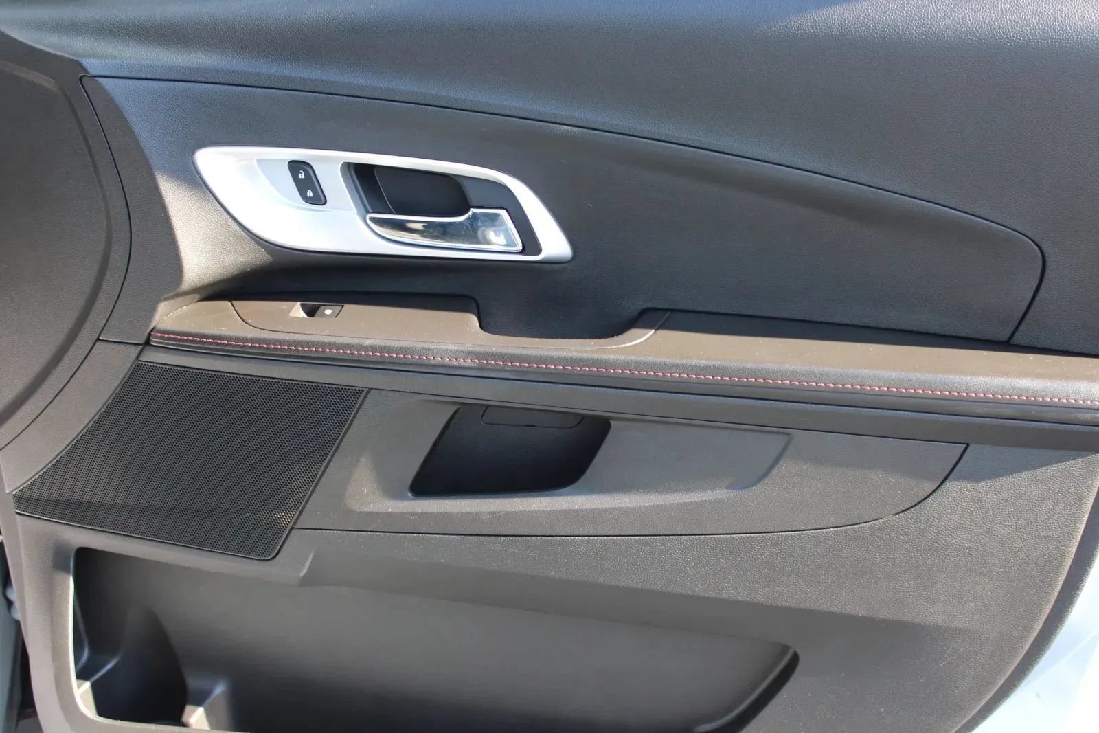 Used 2015 Chevrolet Equinox LT AWD/4WD image 18