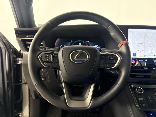 Used 2025 Lexus GX 550 w/ Accessory Package (2T) AWD/4WD image 27