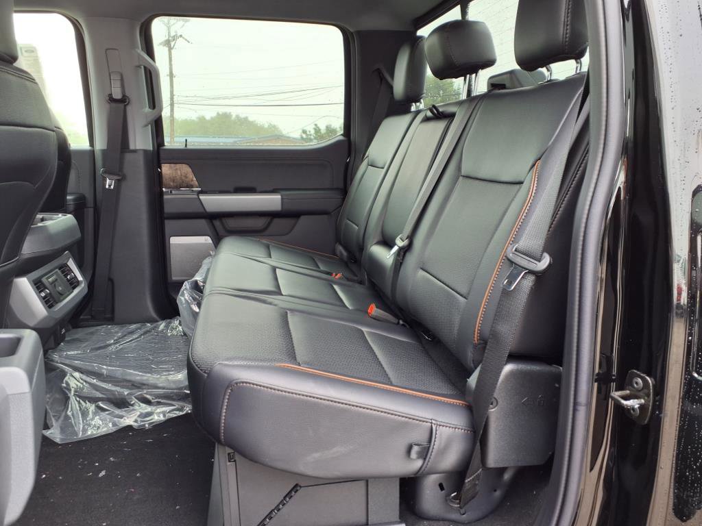 New 2025 Ford F350 Lariat w/ Lariat Ultimate Package image 8