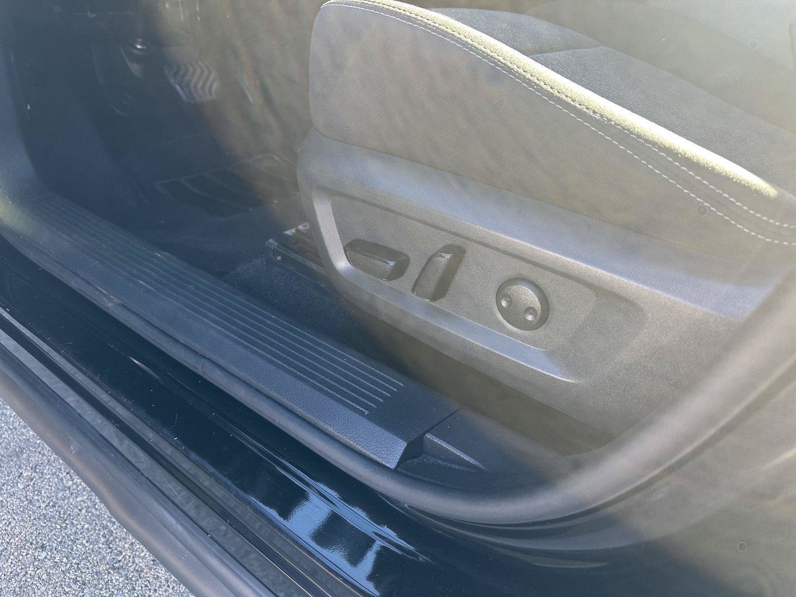Used 2024 Nissan Rogue SV FWD image 20